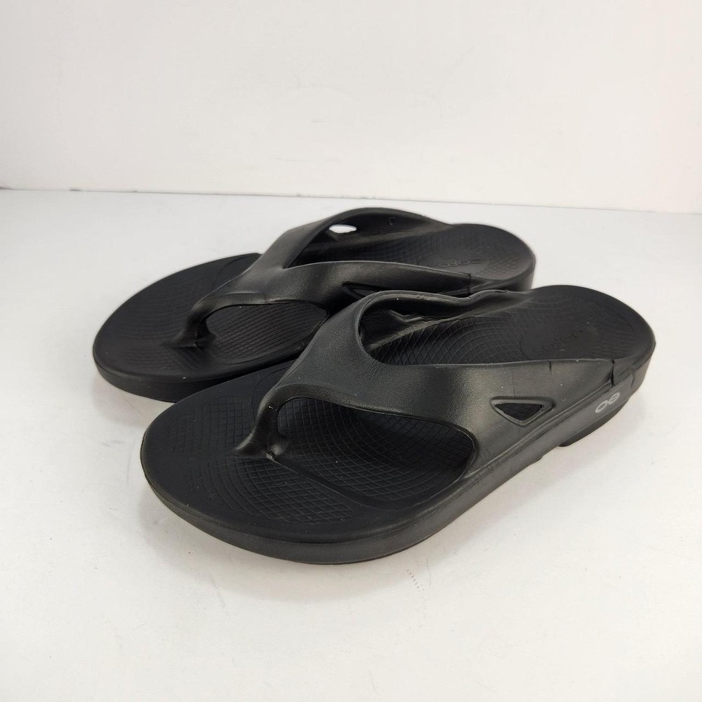 OOFOS OOriginal Women's Size 8 OOFOS OOriginal wBlack Recovery Flip Flop Sandals